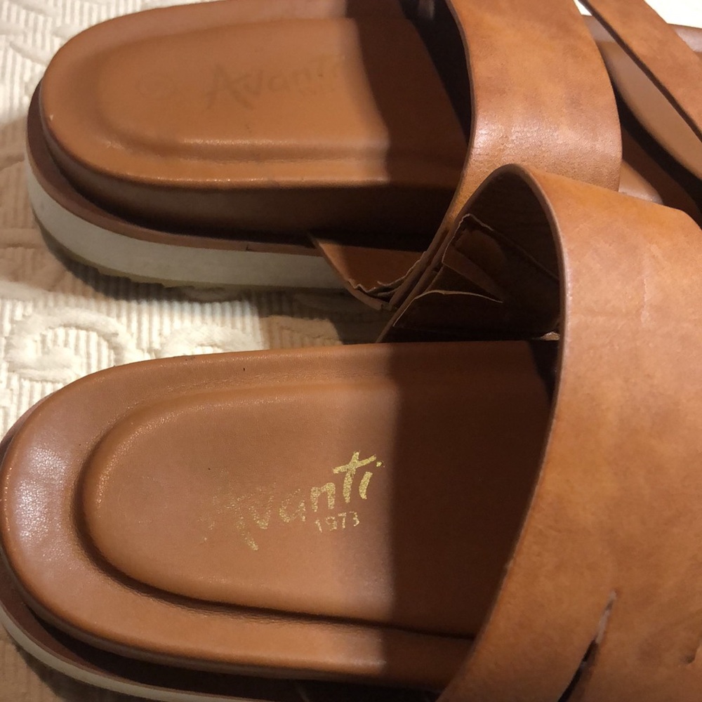 Women’s comfort fall Brown Strappy Avanti fall Slide Sandals - Picture 4 of 6